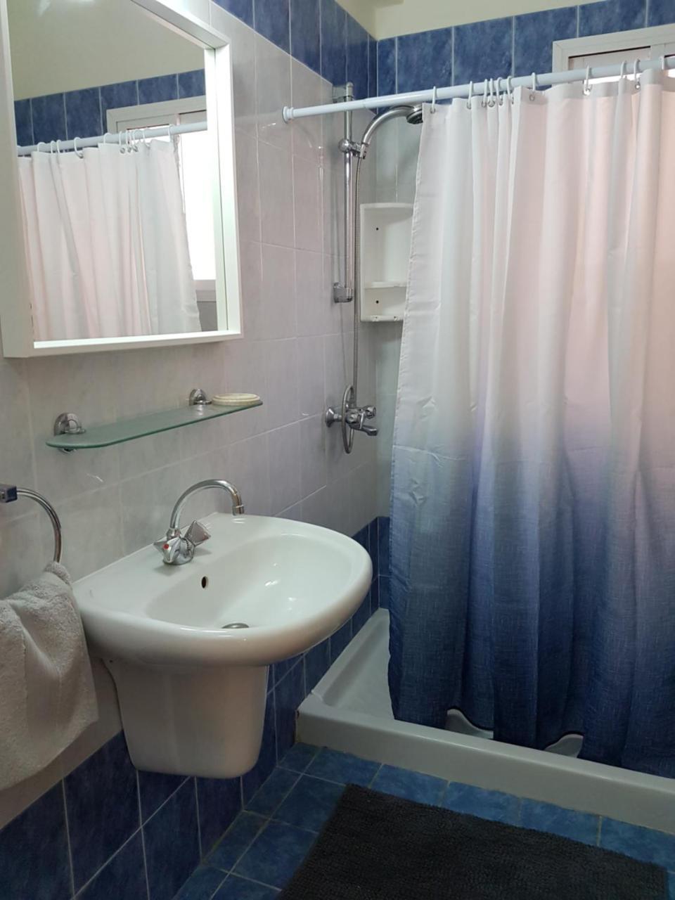 Sirena Sunrise, Apartment 4 파포스 외부 사진