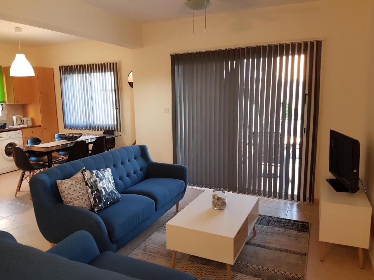 Sirena Sunrise, Apartment 4 파포스 외부 사진